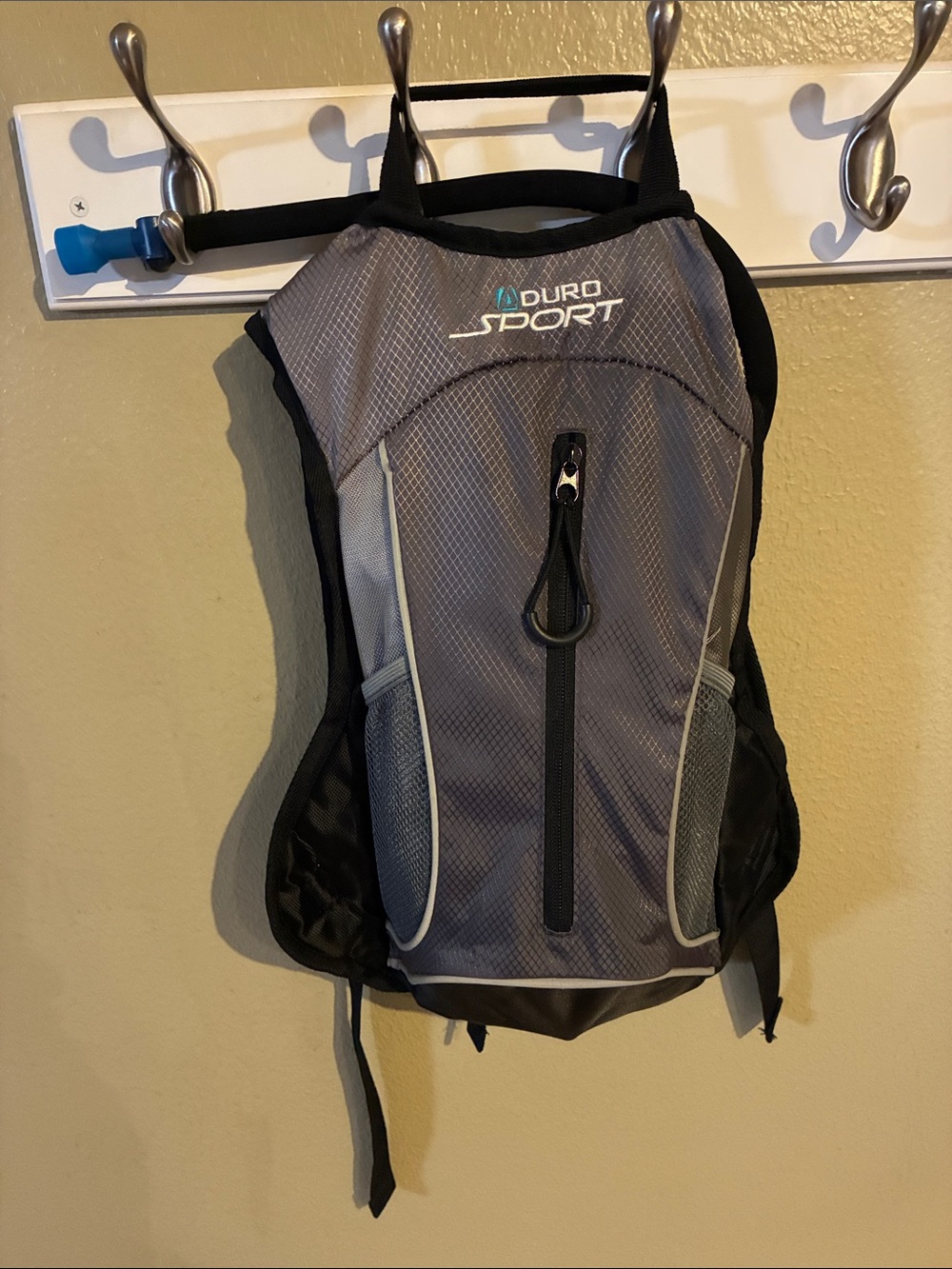 Sport Men's Gray Hydration Backpack